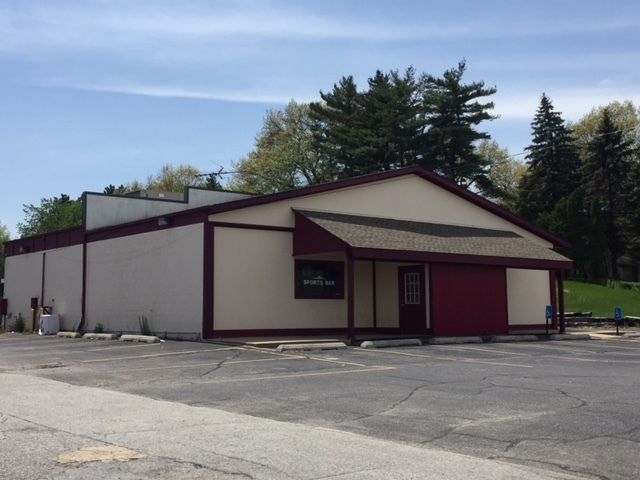 Stadium Sports Bar: 1468 Joliet St., Dyer, IN 46311